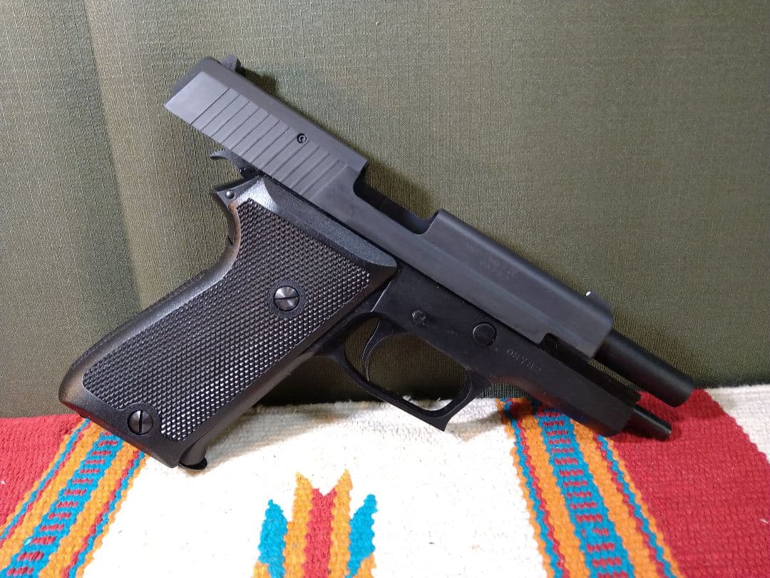 ほぼ未使用！タナカワークス　SIG　P220IC　航空自衛隊バージョン！