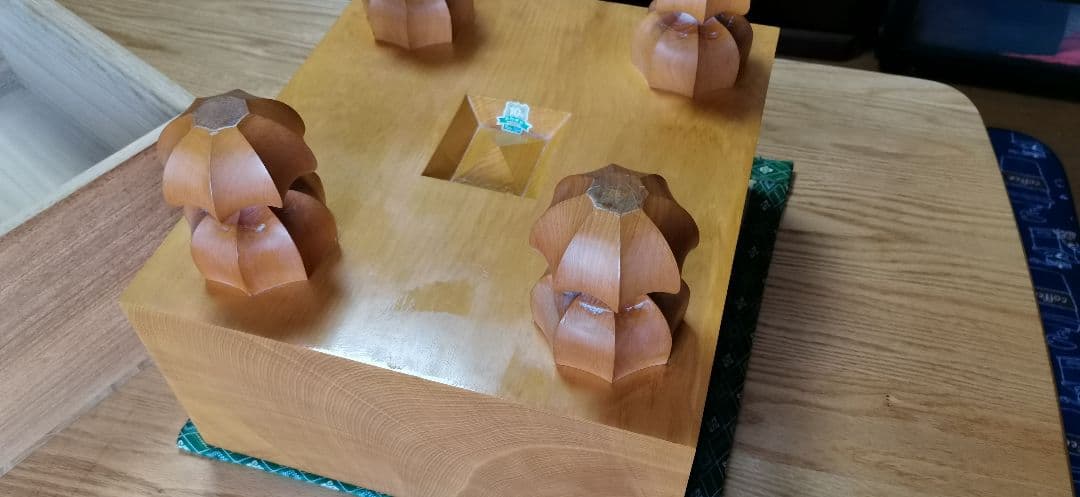 本榧脚付将棋盤　５寸６分