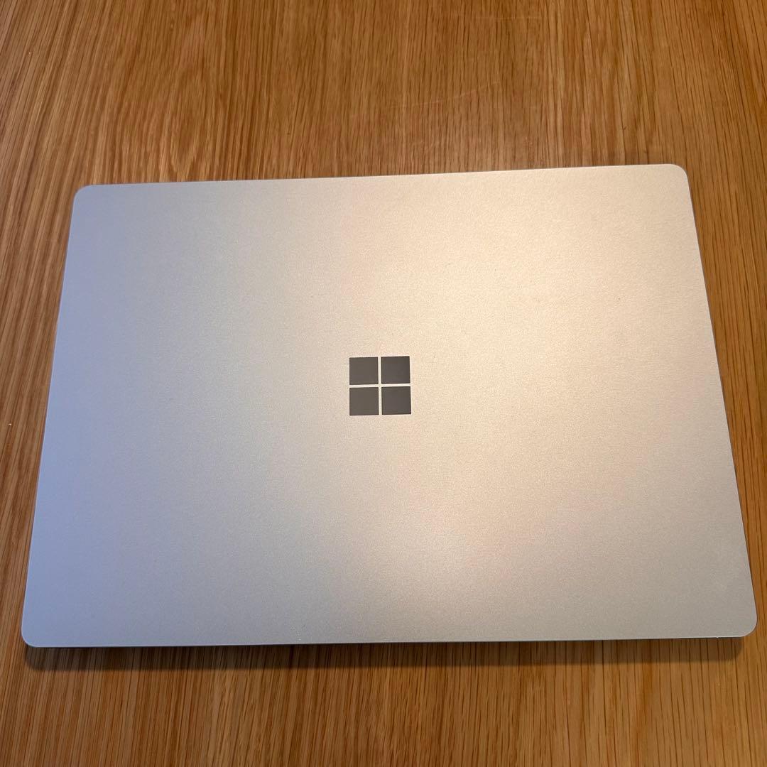 美品 Surface Laptop 4 Ryzen 5 256GB 8GB