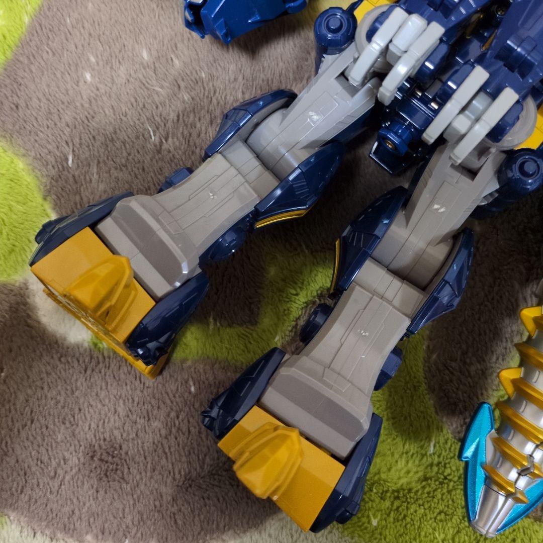 豪獣神　海賊戦隊　ゴーカイジャー　ゴウジュウジン　ロボット　ロボ　ゴジュウジャー