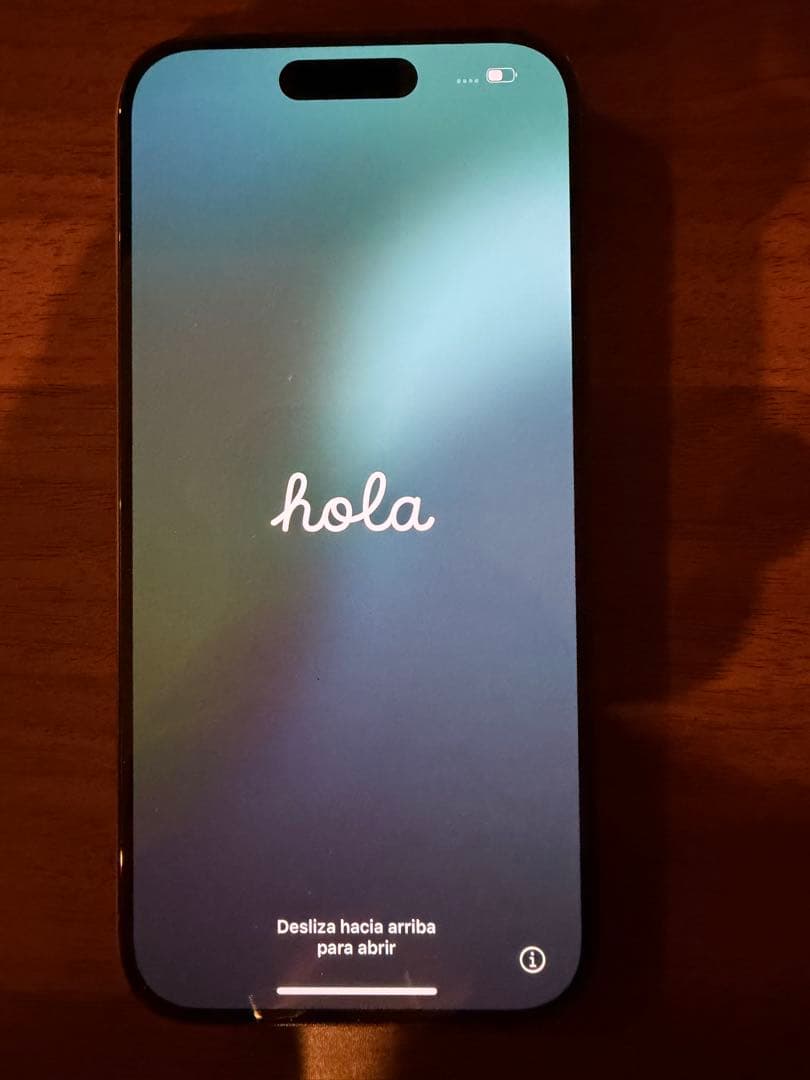 Apple iPhone 15 Pro本体 美品