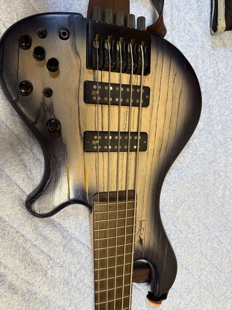 フ*ド様 LORE CROW LCB-001 5弦ベース ヘッドレスベース