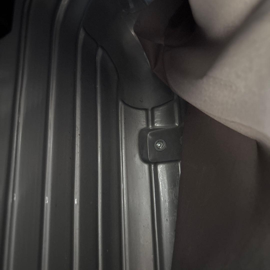 リモワ サルサ 4輪 82lシルバー　RIMOWA キャリーケース