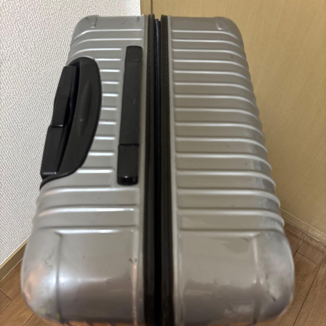 リモワ サルサ 4輪 82lシルバー　RIMOWA キャリーケース