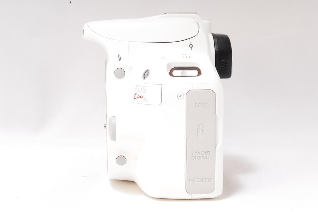 ショット数少✨希少 ホワイト✨Canon EOS Kiss X7✨スマホ転送OK