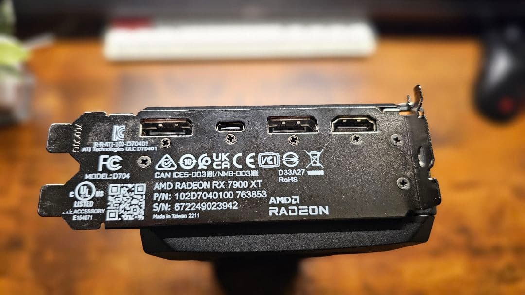 rx7900xt 玄人志向　本体のみ