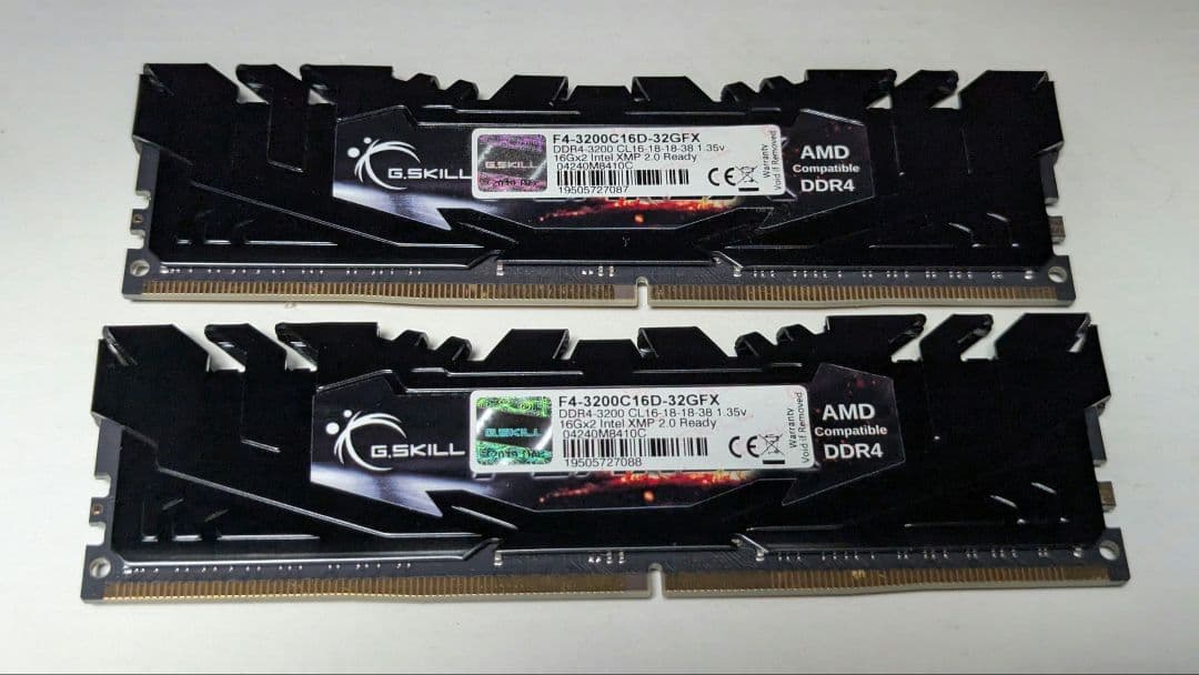 メモリー G.Skill F4-3200C16D-32GFX 32GB DDR4 3200