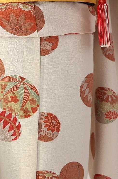 夢工房 7歳 女の子 着物 七五三　四つ身　手毬　クリーム