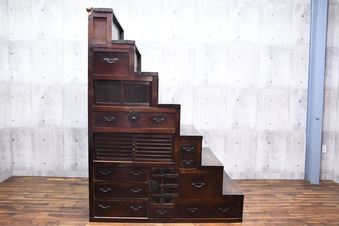 DIC112 明治大正期 和製アンティーク 階段箪笥 特大7段 左上がり