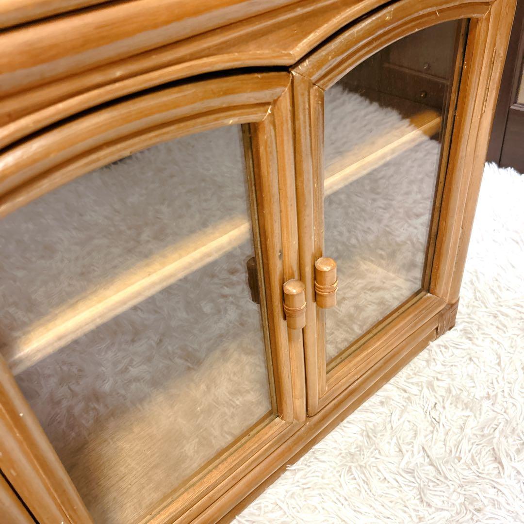 ラタン 籐家具 サイドボードチェスト ヴィンテージ ガラス扉 引き出し