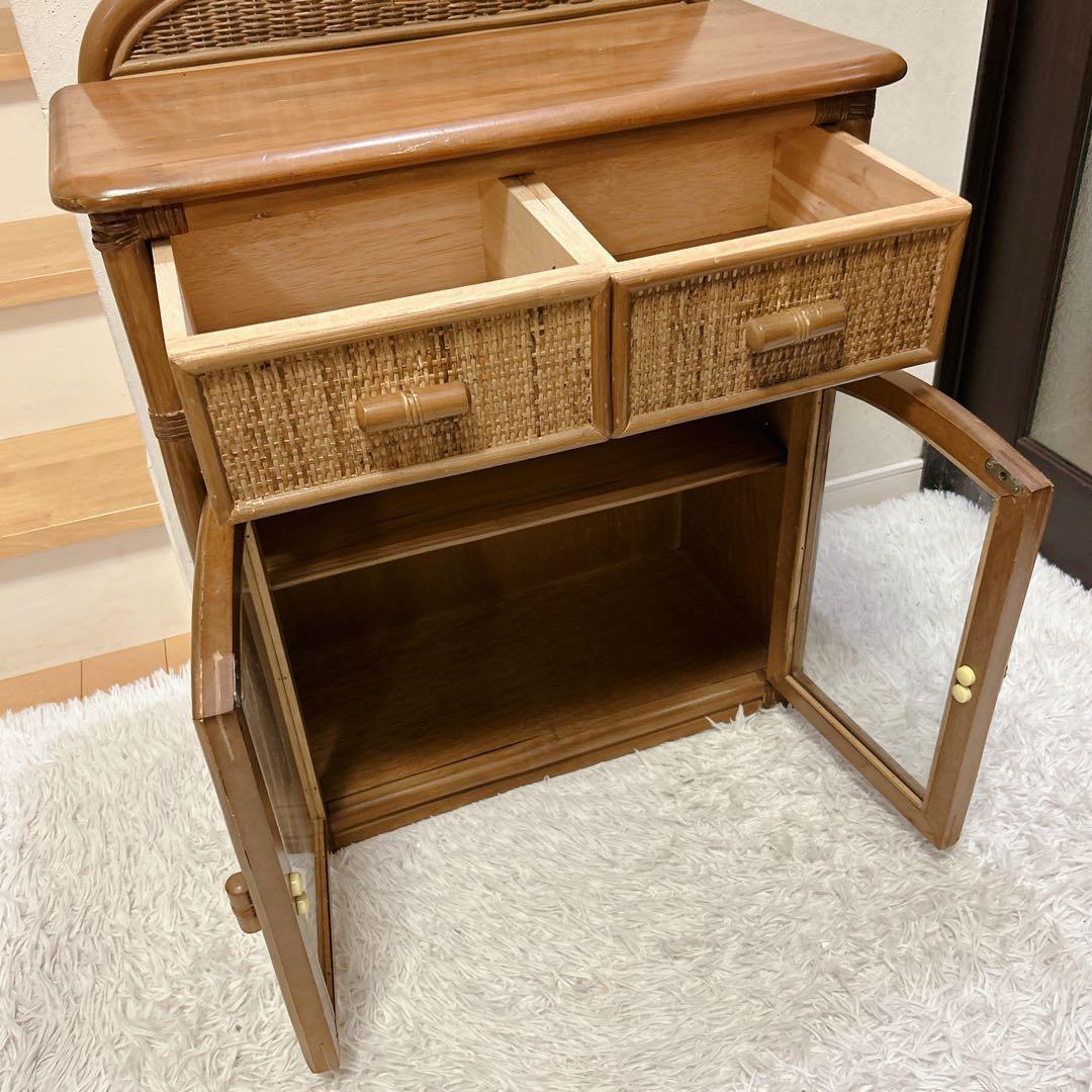 ラタン 籐家具 サイドボードチェスト ヴィンテージ ガラス扉 引き出し