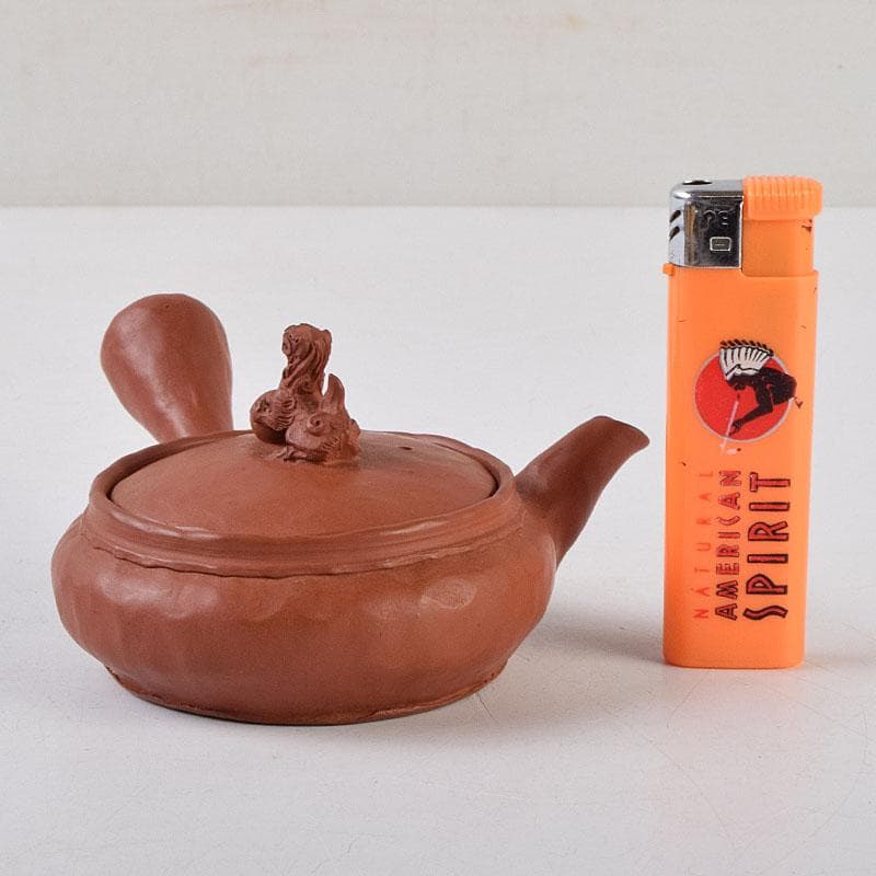 tatsu 　朱泥　獅子摘　手捻文様　茶注　急須　共布共箱　M　R9528