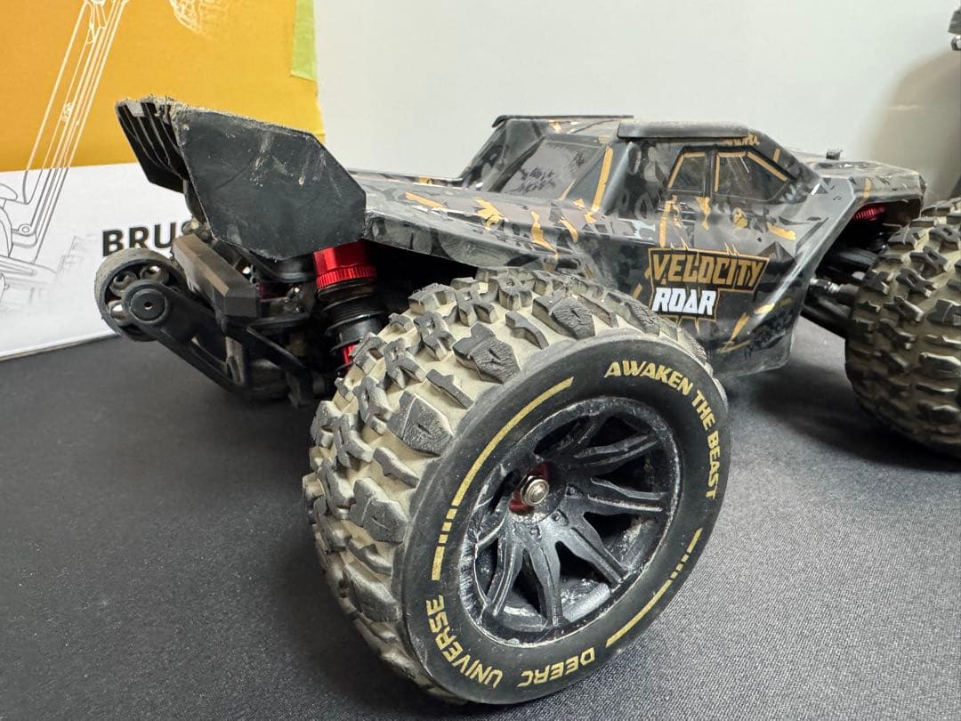 DEERC 14210 ブラシレスRCカー 1/14 時速76km/h