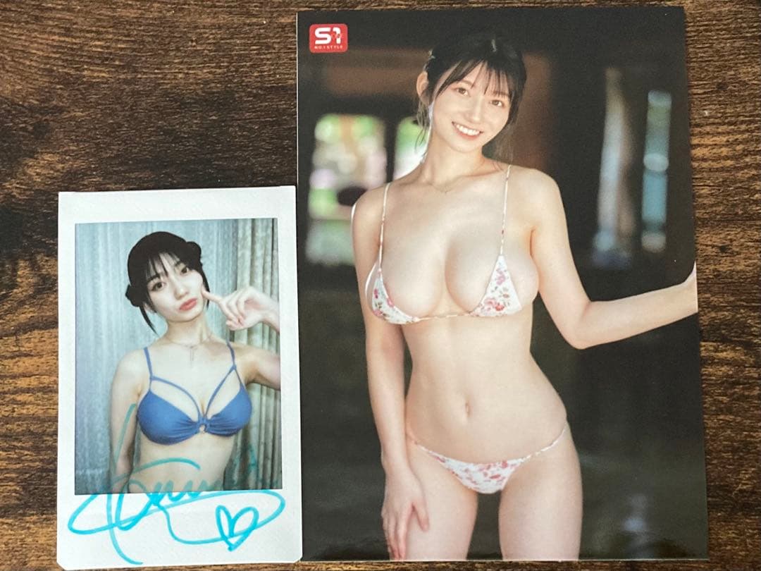 【瀬戸環奈】直筆サイン入りチェキ 脇見せ 水着ver.&L版生写真