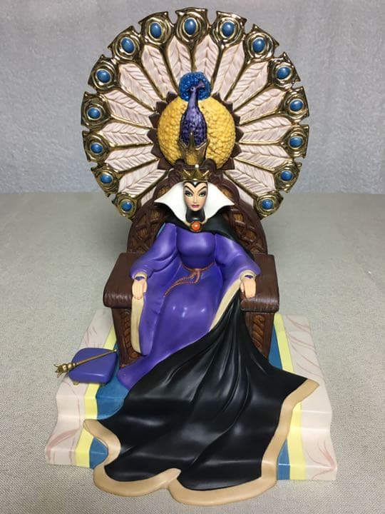 wdcc白雪姫enthroned evil 女王　魔女