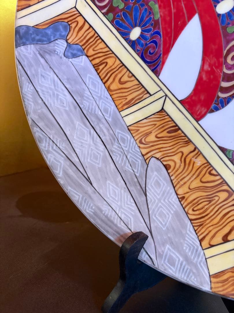 大皿　女性が描かれた大きな飾り皿