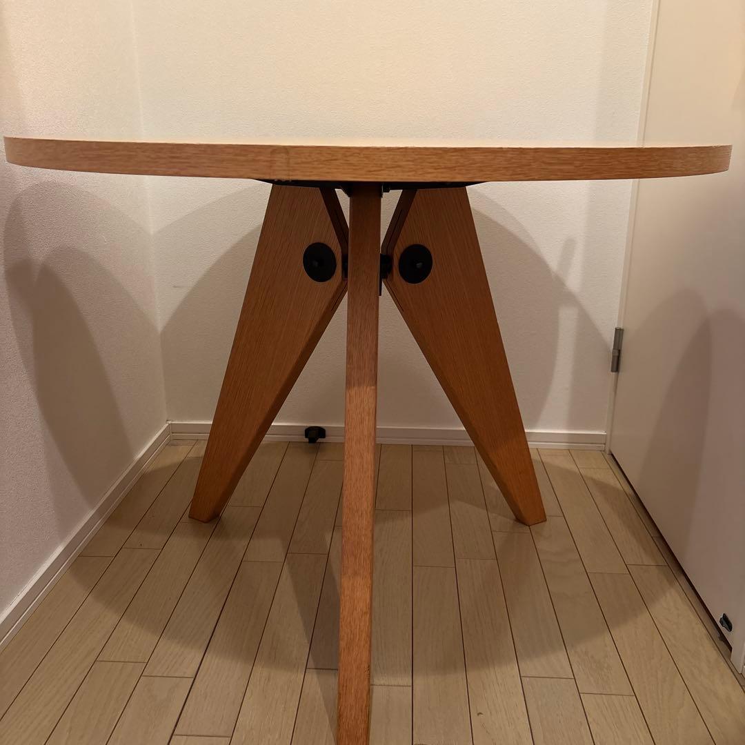 ヴィトラ　ゲリドンテーブル