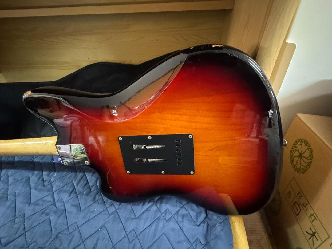 SQUIER FENDER JAGMASTER STANDARD エレキギター