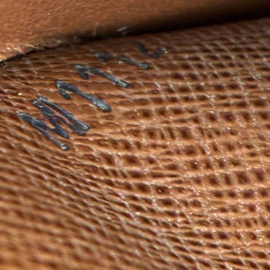 50 LOUIS VUITTON ルイヴィトン　二つ折り財布　がま口　aj8