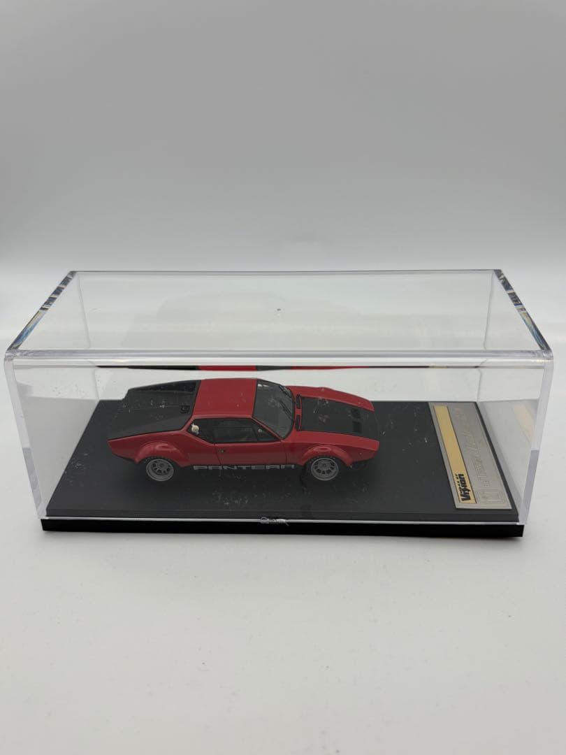 Detomaso PanteraGTS4ミニカー 赤 ケース付き