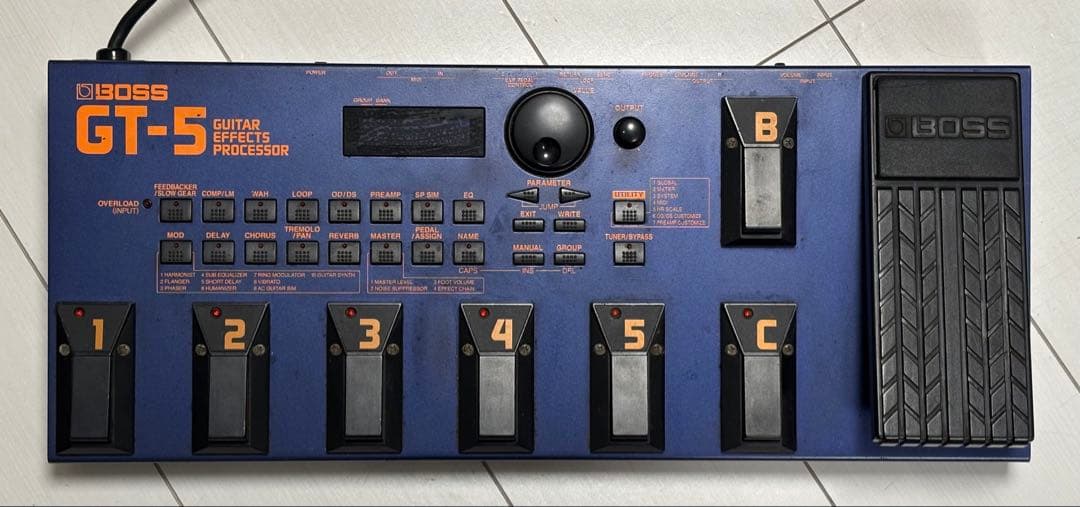 BOSS GT-5 マルチエフェクター　専用ソフトケース付き