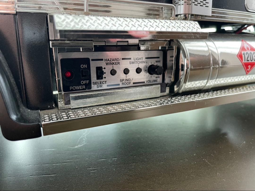 タミヤ 1/14ナイトハウラー