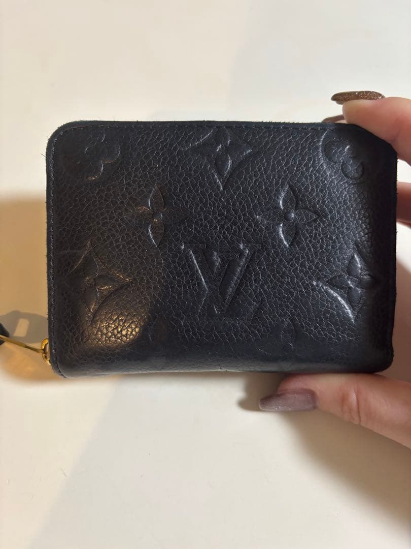 Louis Vuitton ジッピーパース