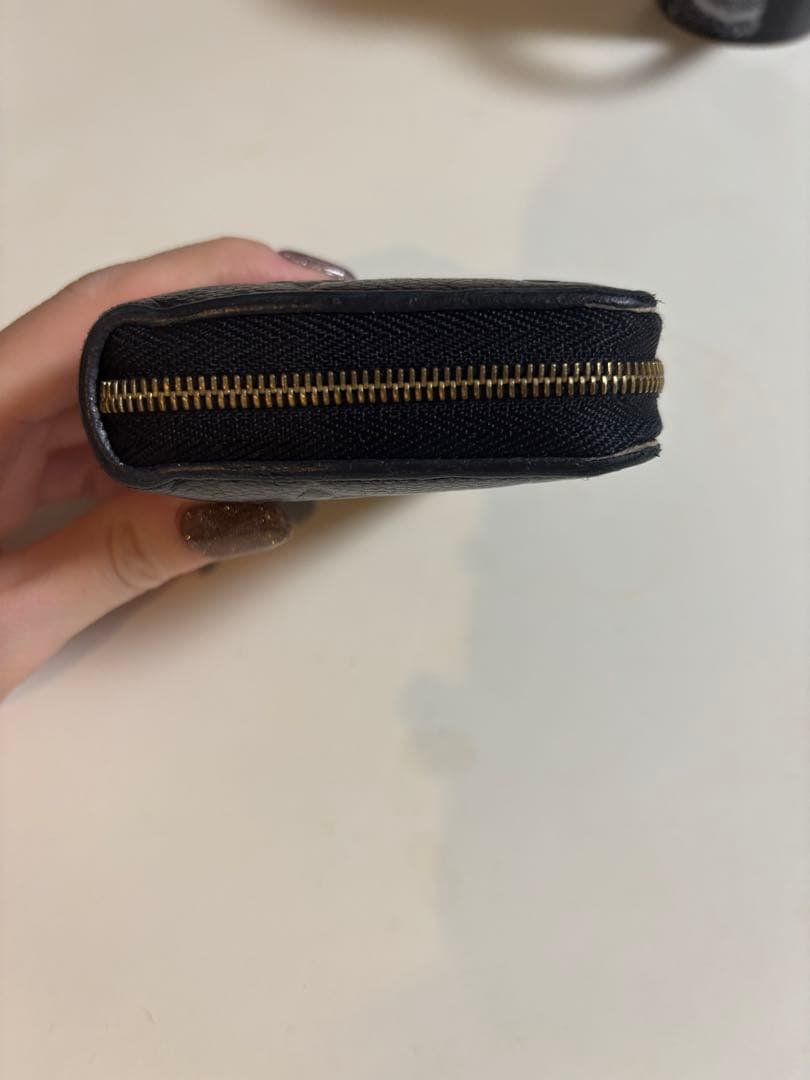 Louis Vuitton ジッピーパース