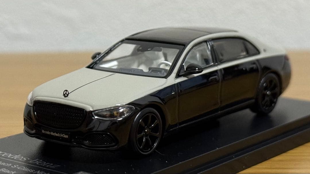 メルセデス マイバッハ Sクラス 1/64 ALMOST REAL ARbox