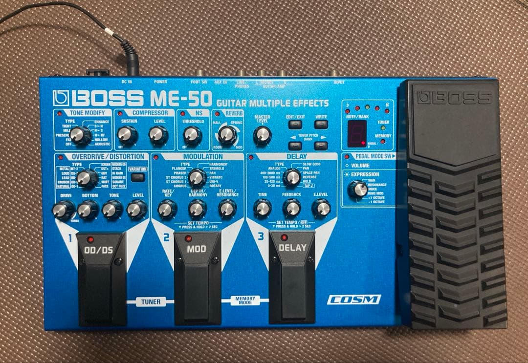 【美品】BOSS ME-50 マルチエフェクター 電源ケーブル付 動作確認済