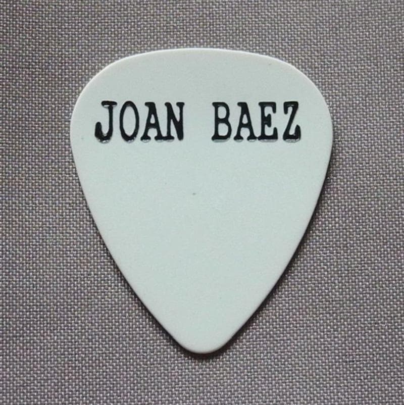 Joan Baez ジョーン・バエズ 1975 ギターピック