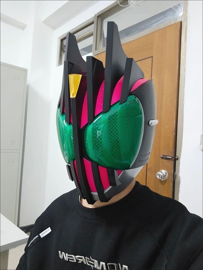 仮面ライダーディケイド　マスク　1/1 レプリカ　コスプレ