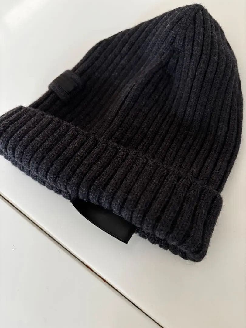 PRADAグレー ビーニー