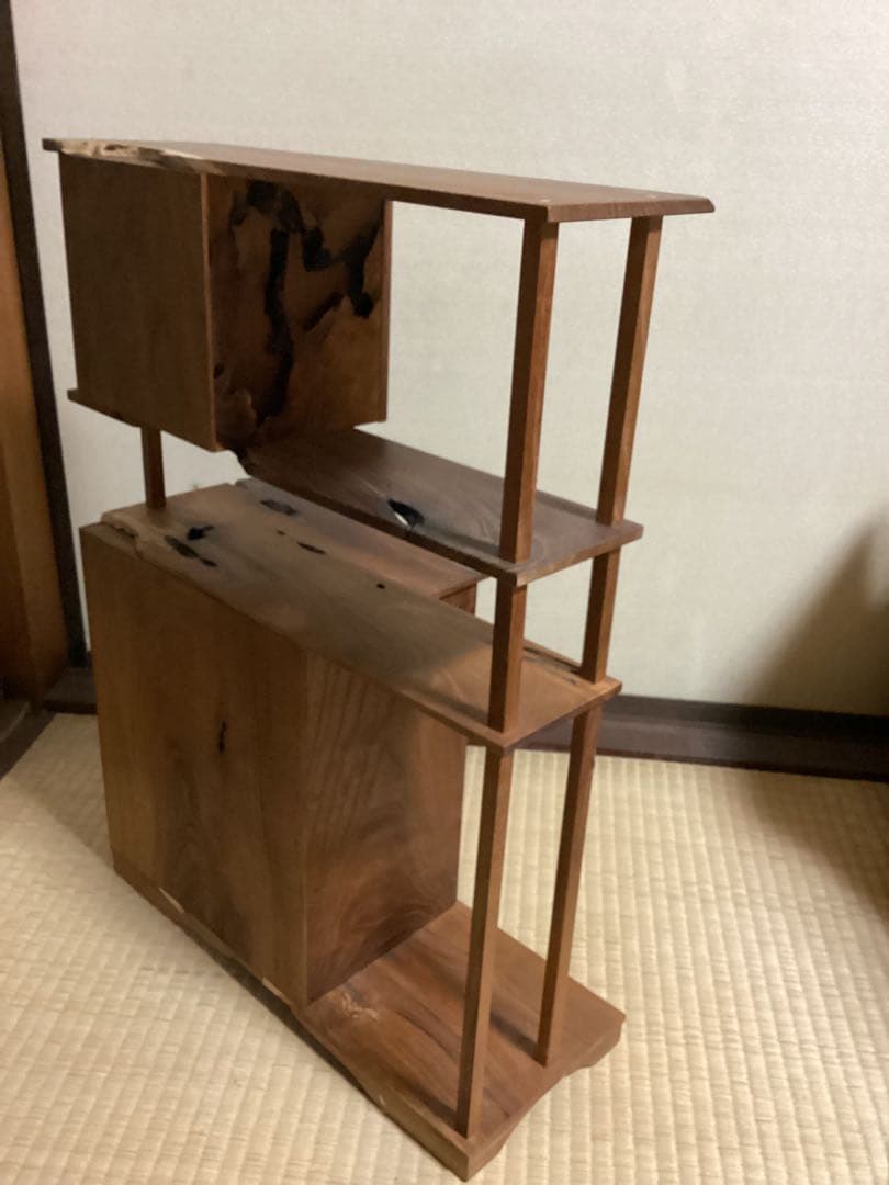 無垢材本桑指物棚　飾り棚高さ60.5cm ×幅約44cm ×下Ｄ17.5cm