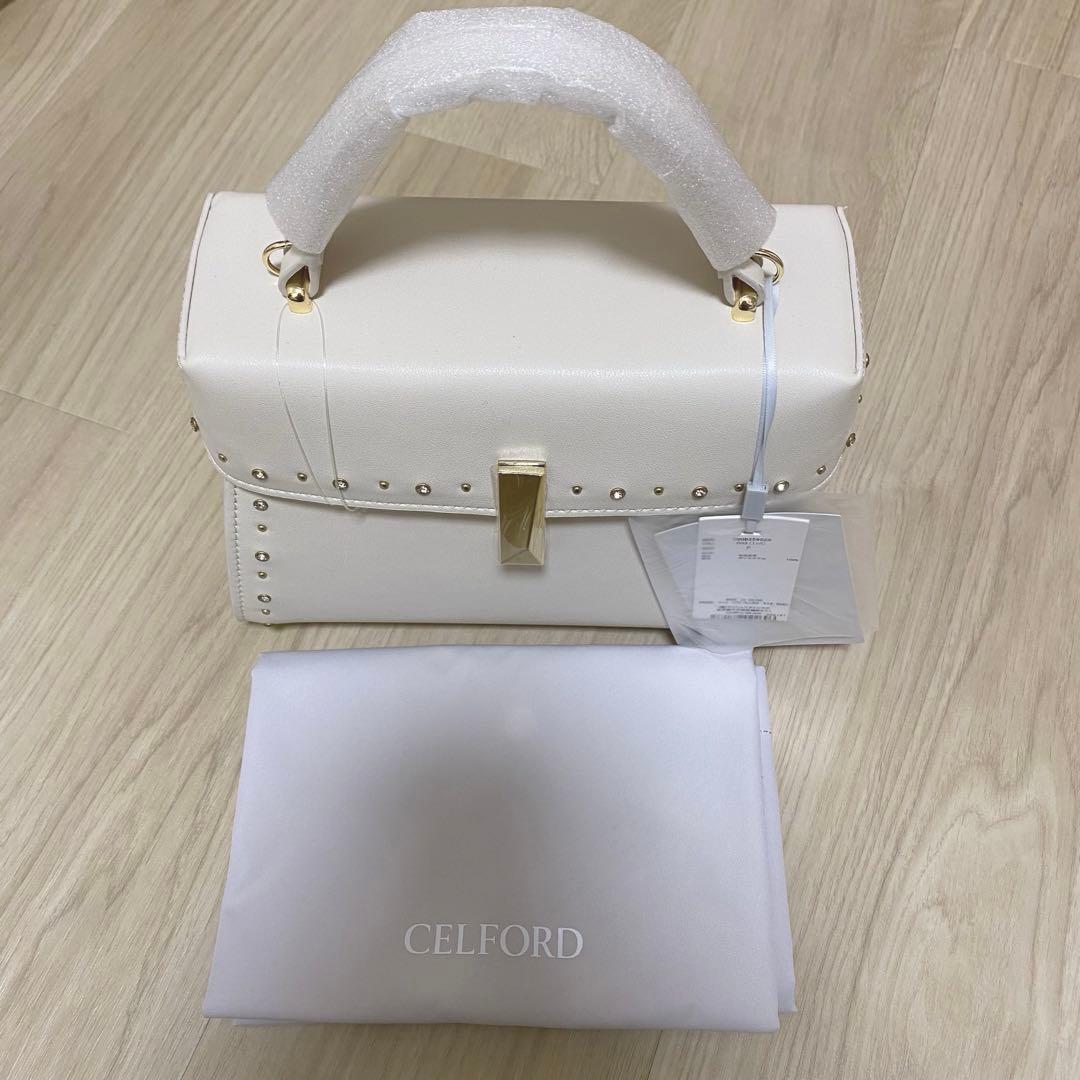 CELFORD【リュタン】ビジュースタッズポシェット（M）アイボリー
