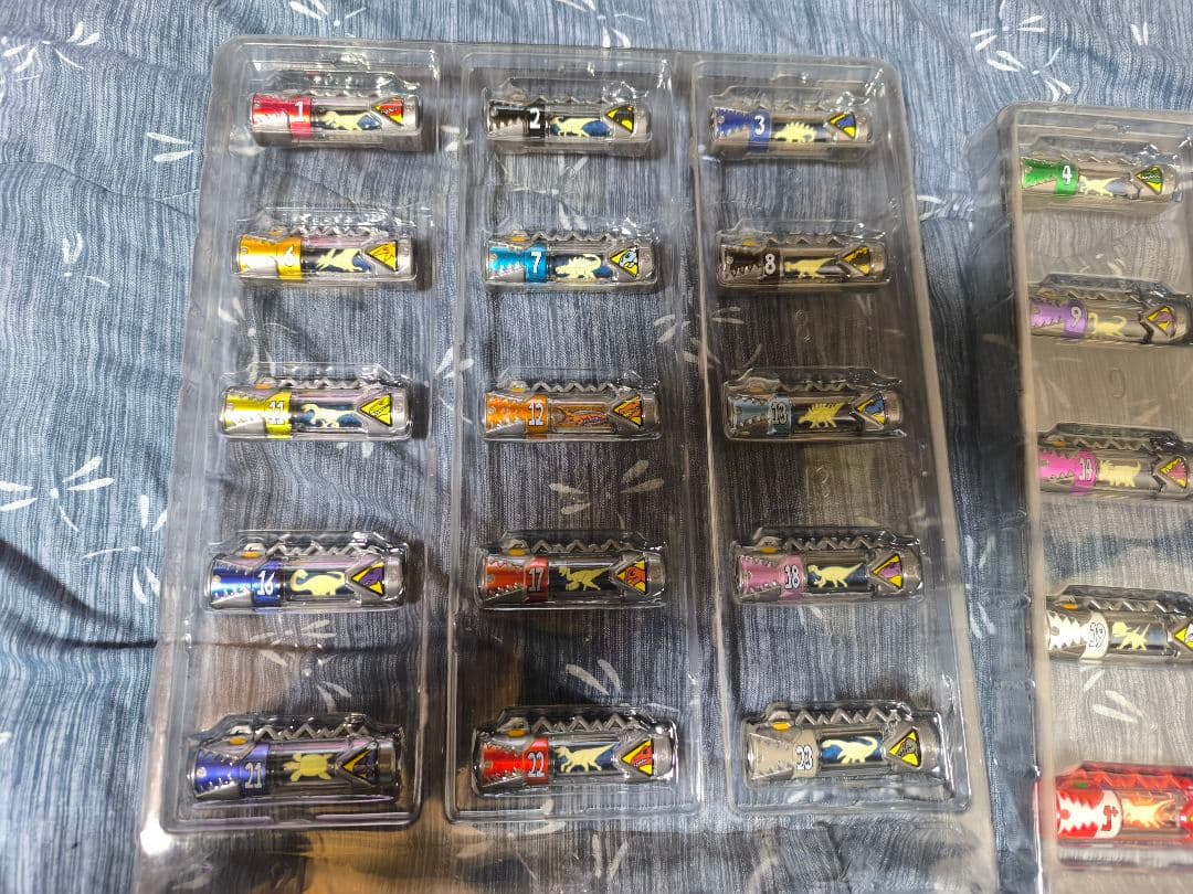 ギガガブリボルバー　MEMORIAL EDITION　獣電池セットdx