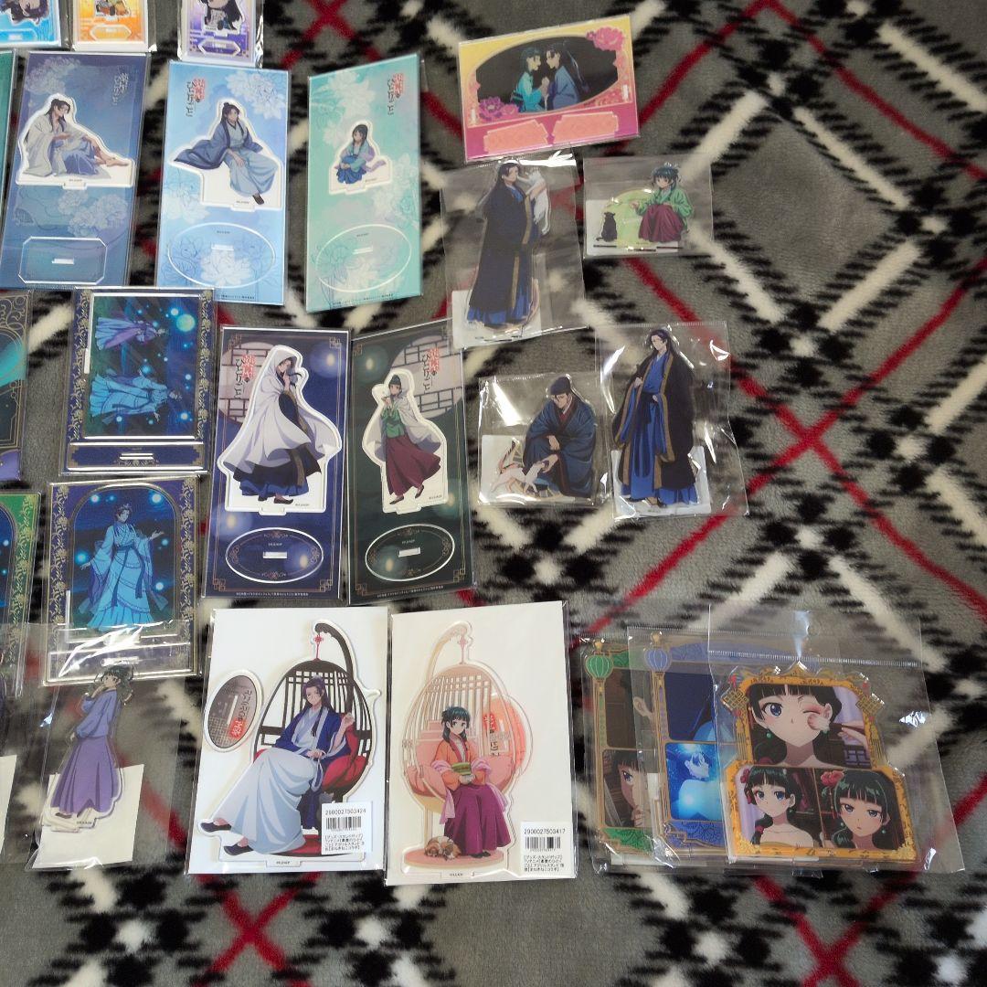 薬屋のひとりごと　アクリルスタンド　缶バッジ　セット　壬氏　猫猫