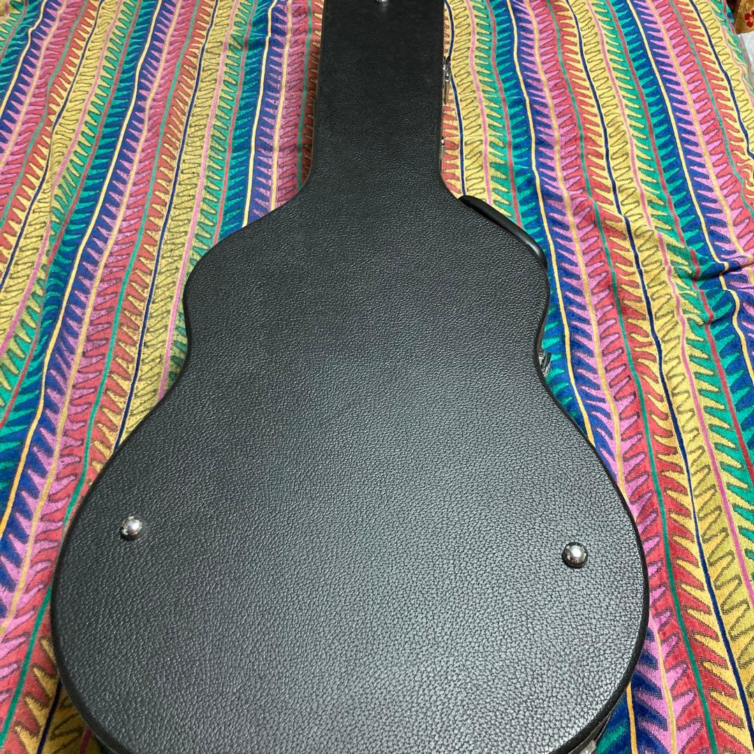 【合格記念セール】アコースティックギター　ハードケース付き。