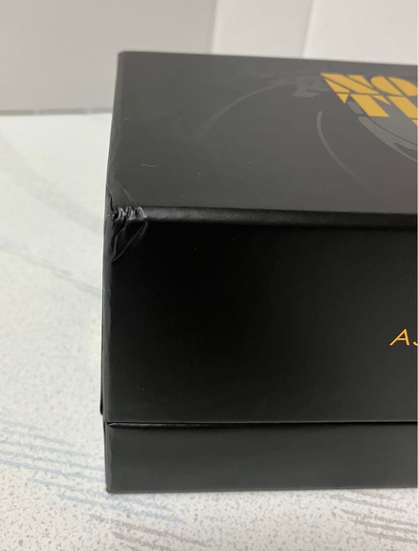 ジェームズボンド　アストンマーティン　DB5　モデルカー 　1/36