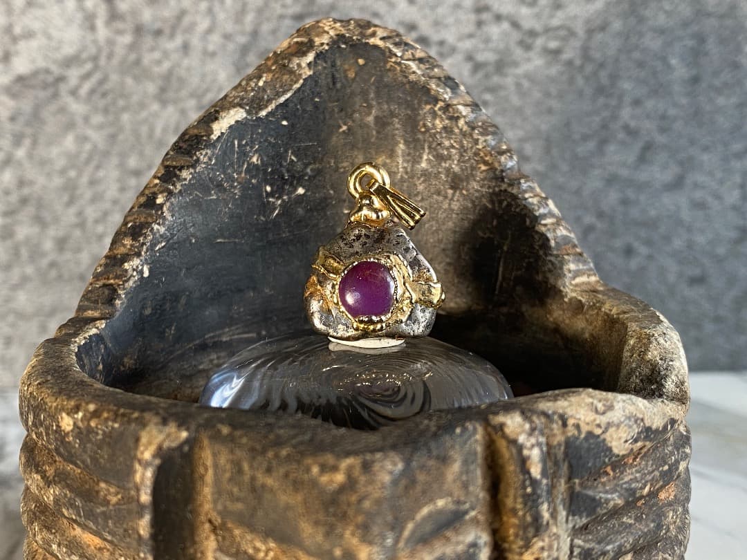 隕石ペンダント スギライト付き①