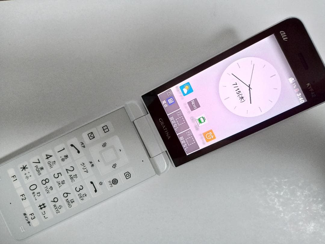 ☆ au GRATINA KYF42 ホワイト SIMロック解除済み