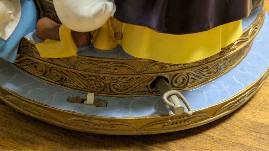 d*7様 Disney ディズニー ミッキー スノードーム オルゴール