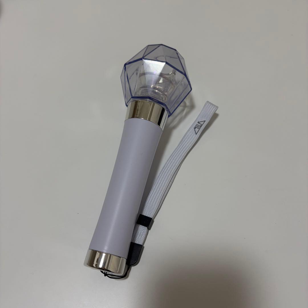 m!lk ミルクラスタルスティック3 ペンライト