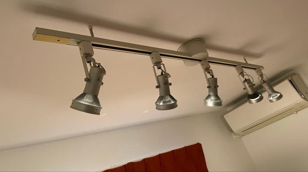 【無印良品】システムライト ダクトレール 160cm➕アルミ スポットライト5個