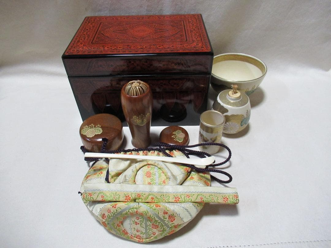 茶道具　きんま塗　茶箱　道具皆揃い