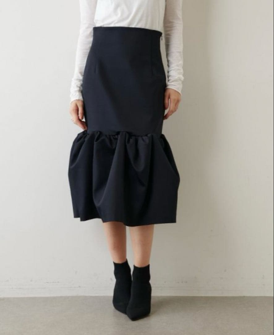 タグ付き新品☆ウィムガゼット ダブルサテンボリュームスカート 黒