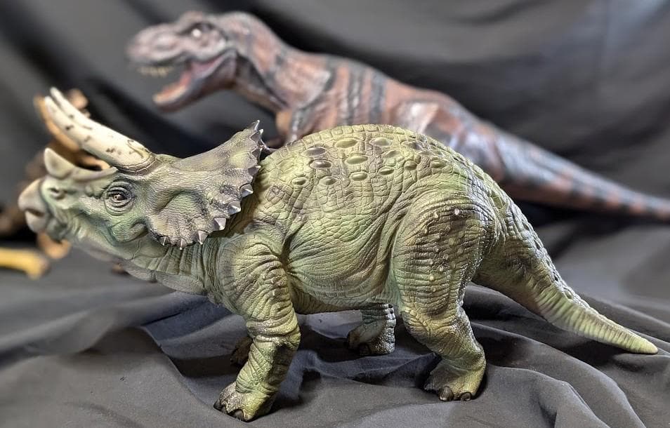 特大ティラノサウルスレックス他ジュラシックパーク（ツクダホビー）ソフビ４体セット