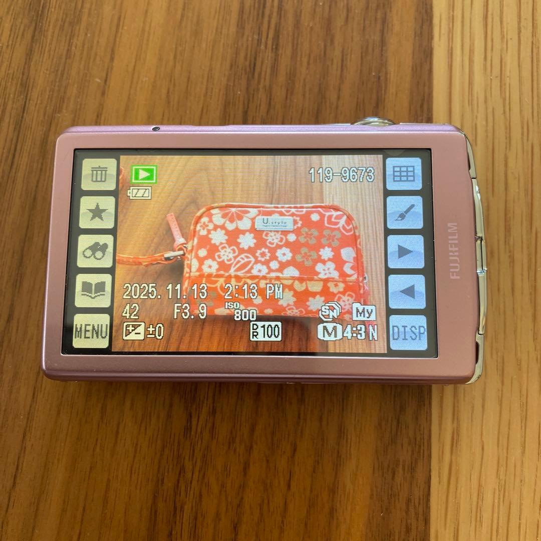 Fujifilm FinePix Z800 ピンク