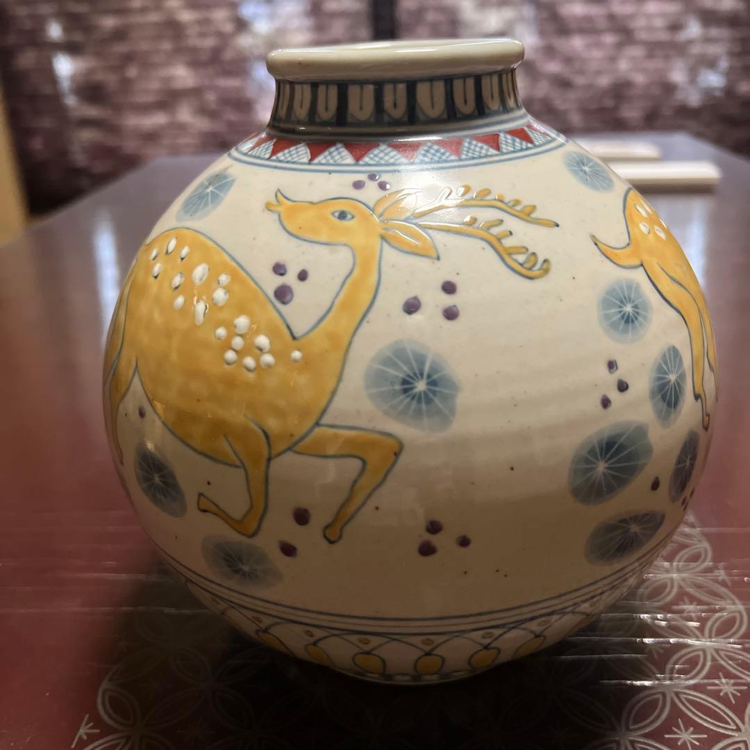 有田焼　5代目66才　佐藤走破作　鹿柄壺