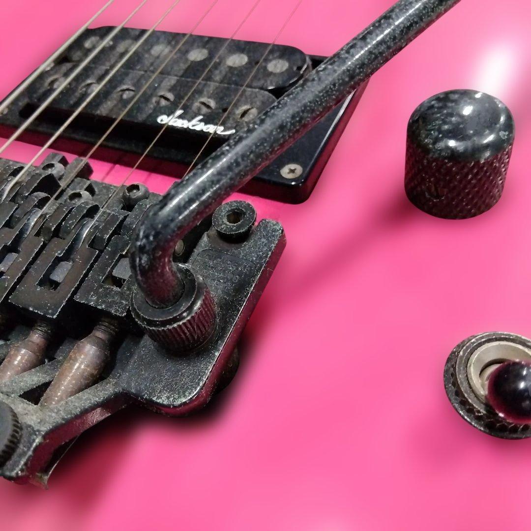 ④日本製 CHARVEL BY JACKSON エレキギター